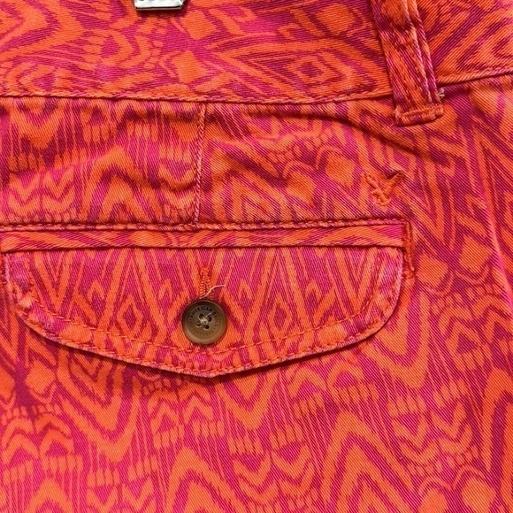 American Eagle stretch shorts in Size 2 - Picture 6 of 6